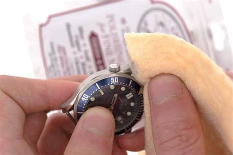 rolex acviaio lucido rimuovere graffi|Come lucidare un orologio in acciaio: guida e consigli.